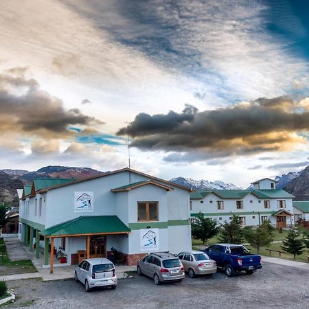 Hostel Pioneros Del Valle El Chaltén Exterior foto